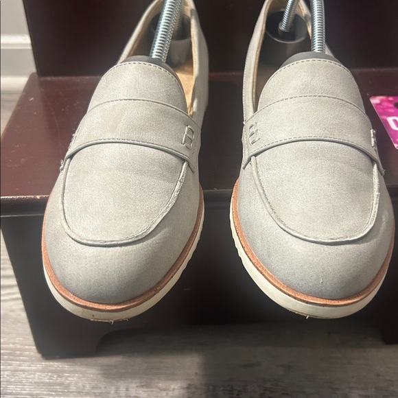 Life Stride Women's Gray Loafers - Picture 2 of 9